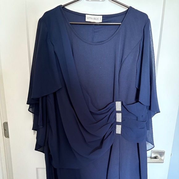 Hanna Nikole Mother of the Bride/Groom dress - Picture 1 of 2